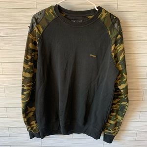 Hudson black/cammo sleeve sweater shirt with gold spiked studs on shoulders